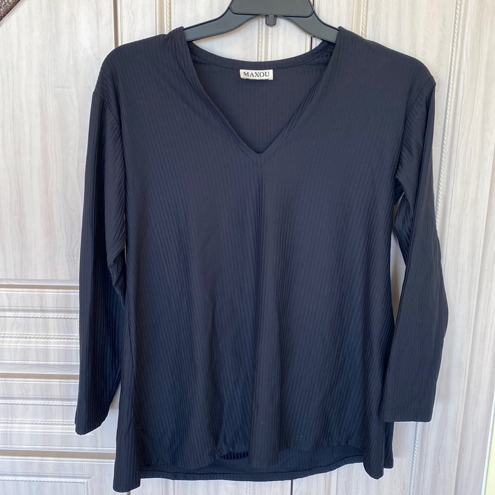 Gorgeous Black Long Sleeve Top
